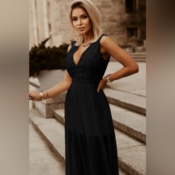 Slit Lace Detail V-Neck Dress - Picture 8 of 10